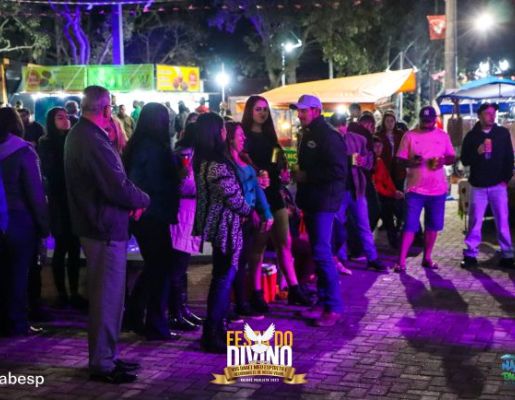 Foto - Show com a banda Livro dos Dias 