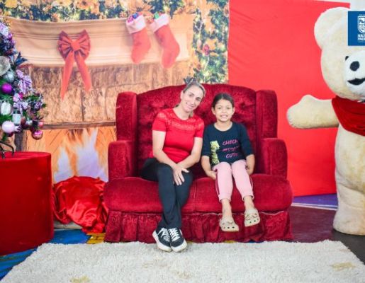 Foto - Inesquecível: chegada do Papai Noel reforça a magia do Natal em Nazaré Paulista