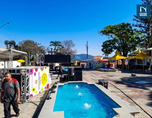 Foto - Nazaré Paulista recebeu programação gratuita do circuito SESC de artes na praça da Igreja Matriz