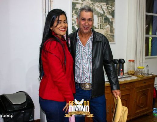 Foto - Prefeito e vice recebem a Benção no Paço Municipal - Festa do Divino 2023